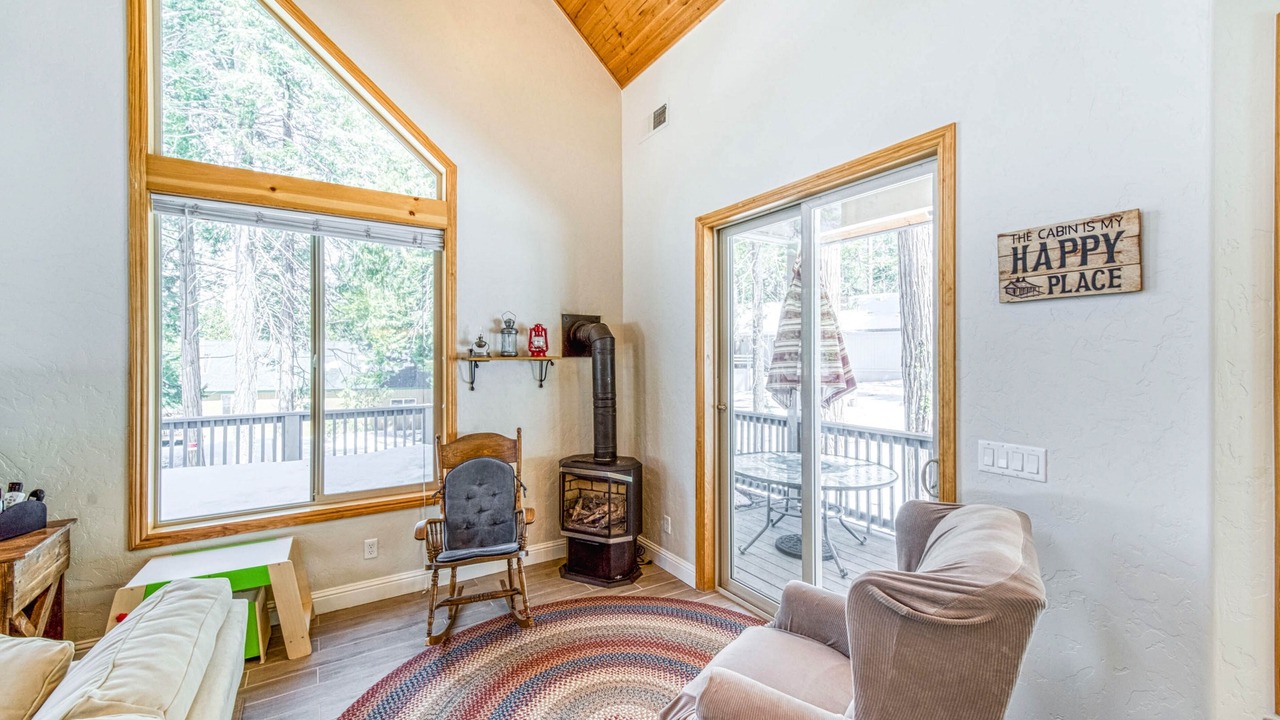 Photo of Livingroom in Sierra Cedars