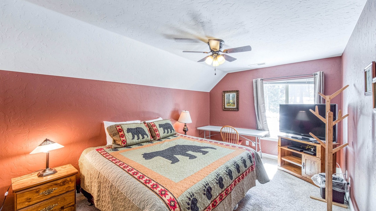 Photo of Bedroom in Sierra Cedars
