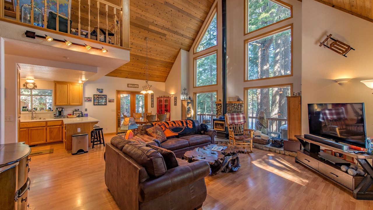 Photo of Livingroom in Truckee