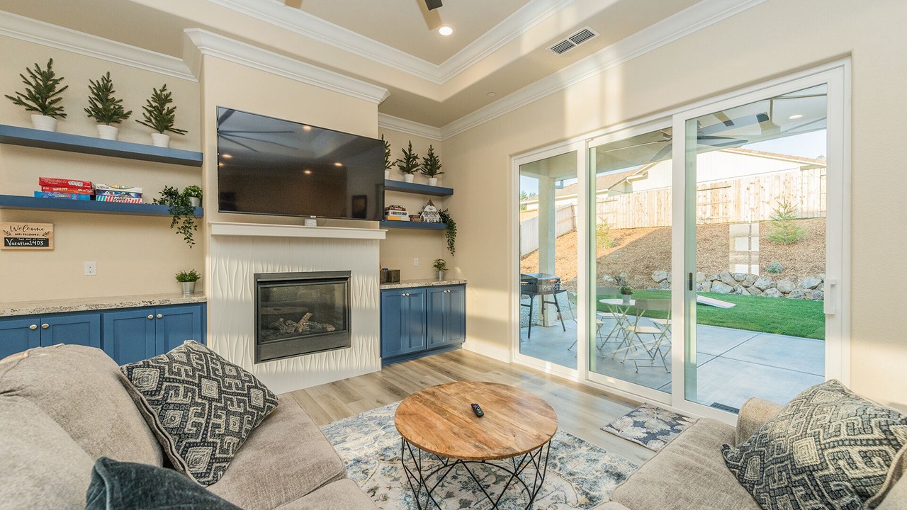 Photo of Livingroom in Redding