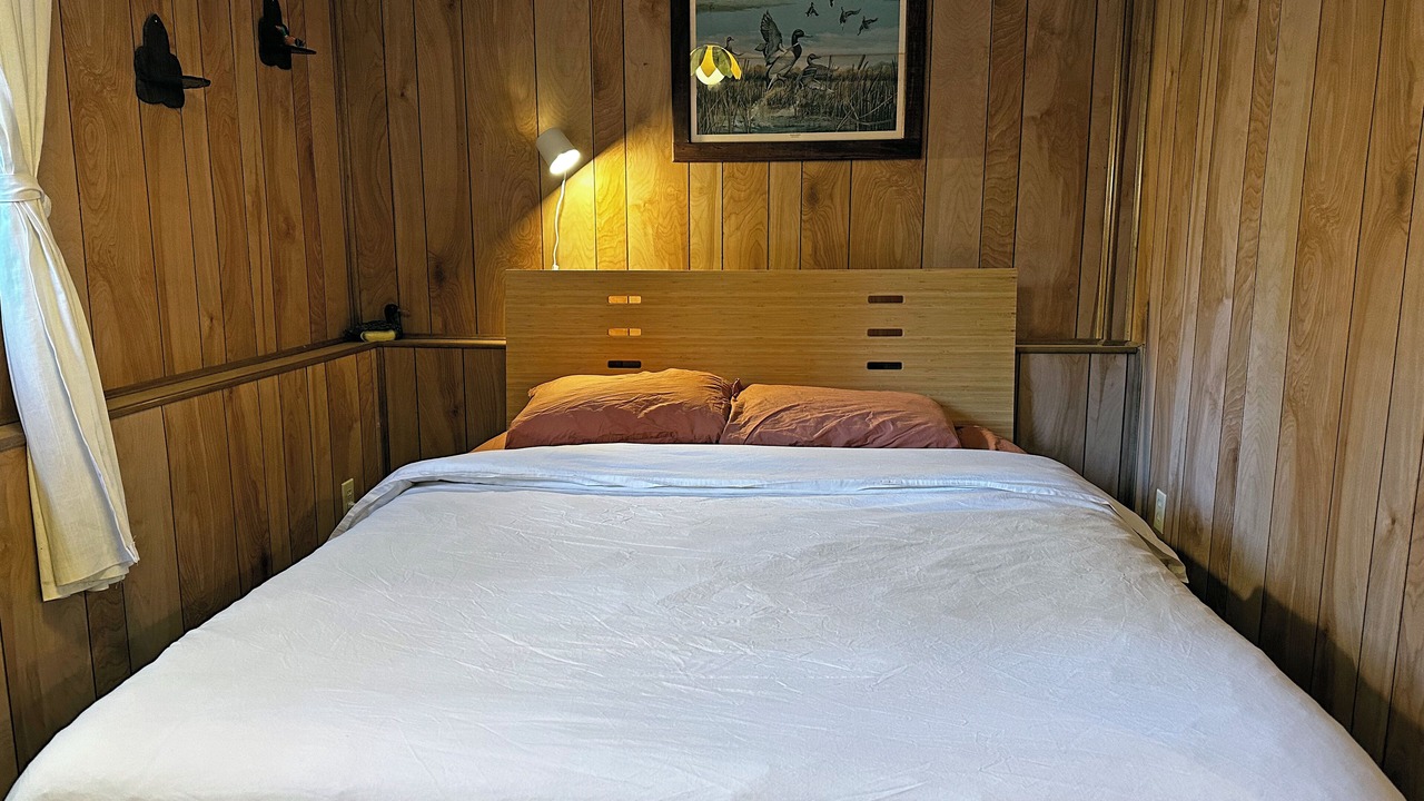 Photo of Bedroom in Serene Lakes