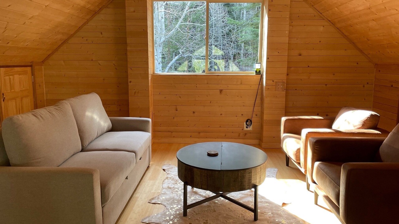 Photo of Livingroom in Bridgeport