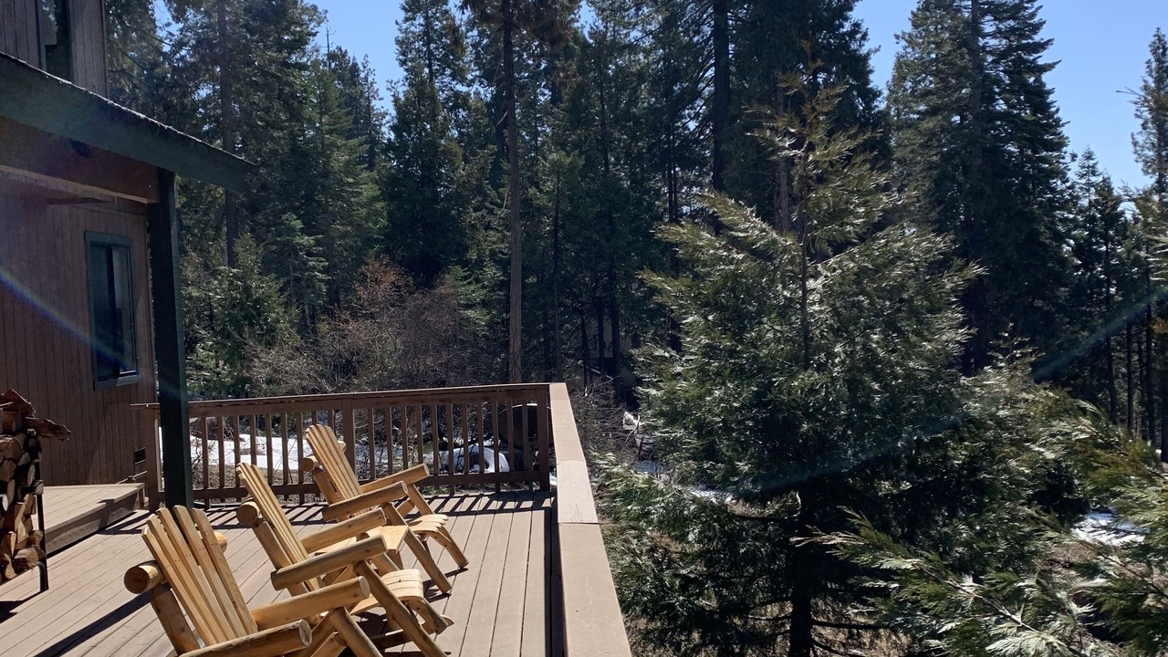 Photo of Patio Balcony in Shaver Lake