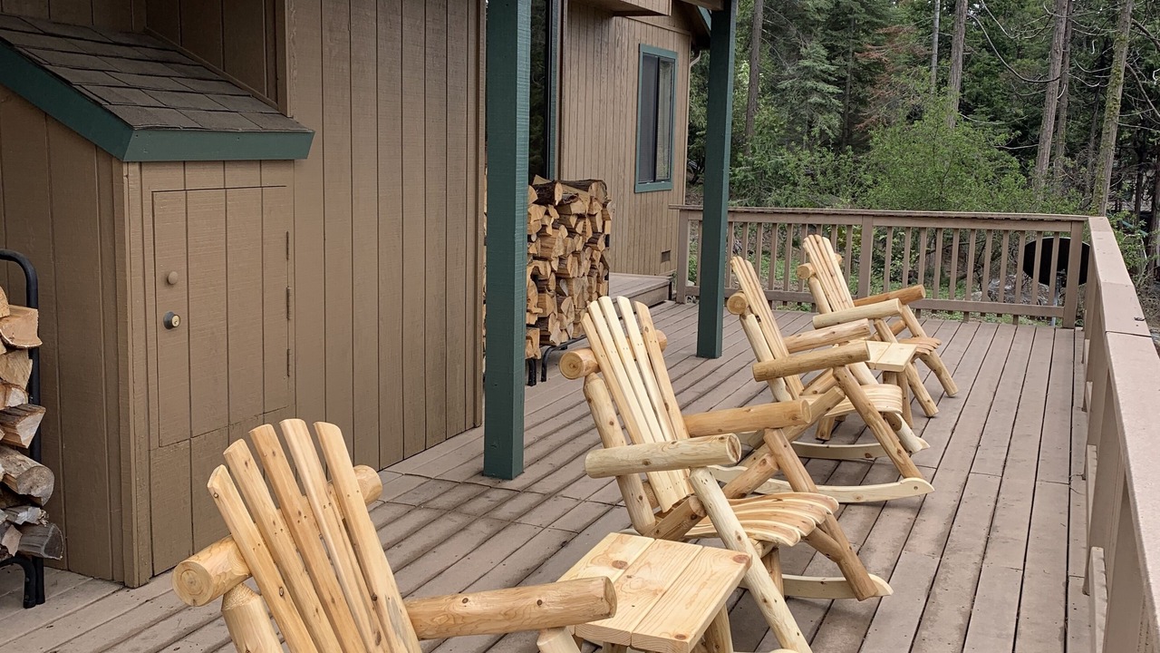 Photo of Patio Balcony in Shaver Lake