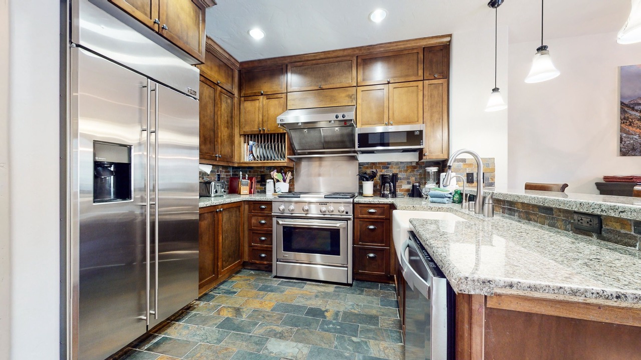 Photo of Kitchen in Woodwinds