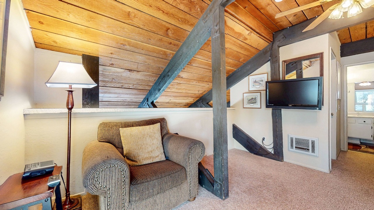 Photo of Bedroom in Majestic Pines
