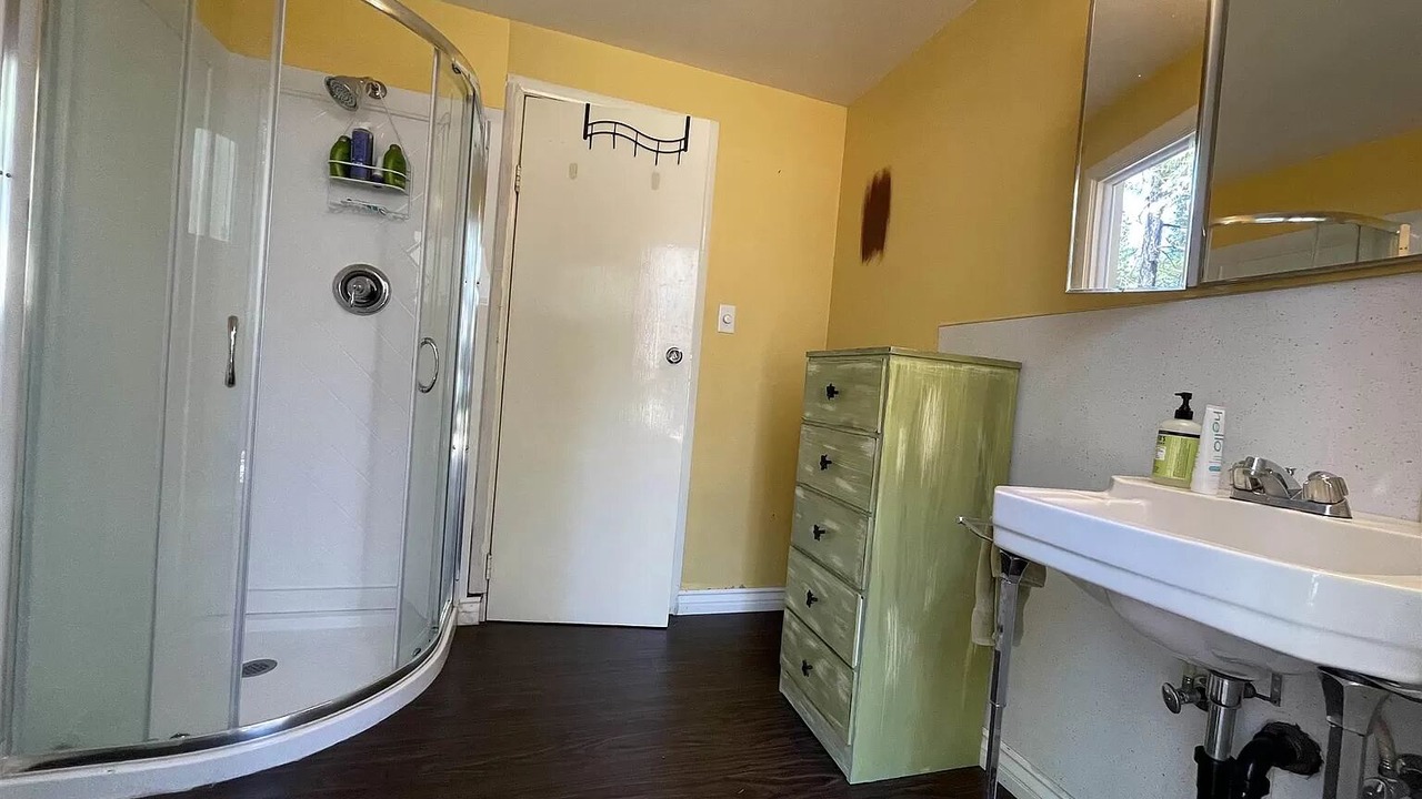 Photo of Bathroom in Cold Springs