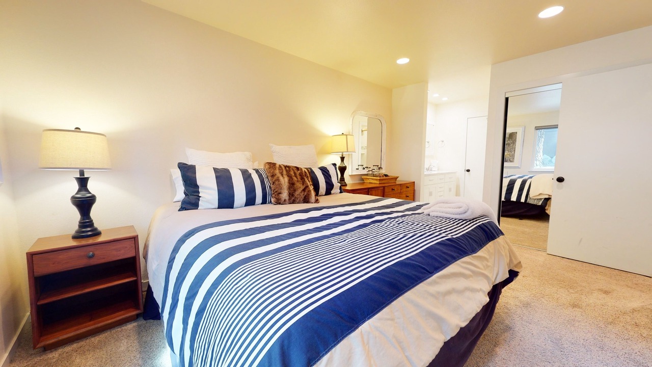 Photo of Bedroom in Mammoth Lakes