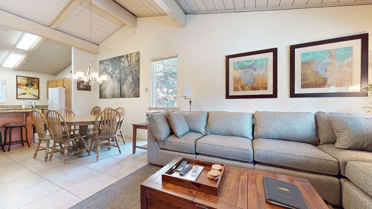Photo of Bedroom in Mammoth Lakes