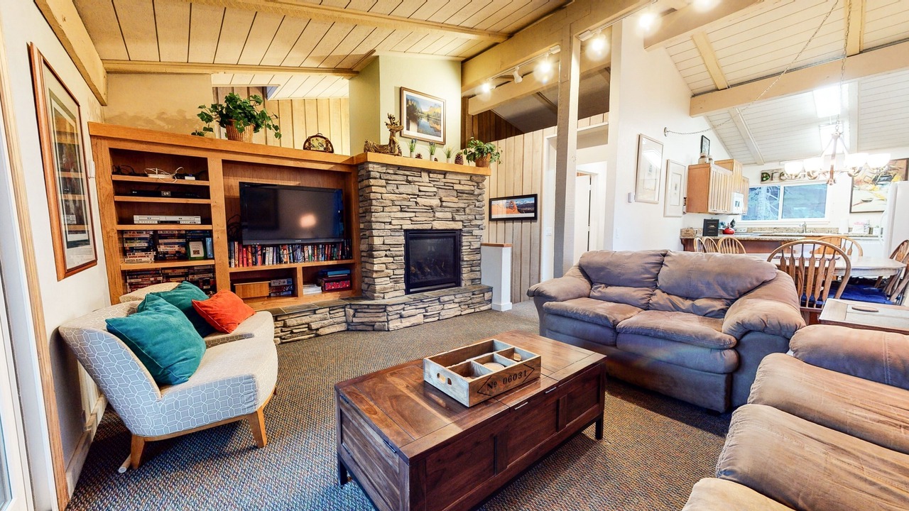 Photo of Bedroom in Mammoth Lakes