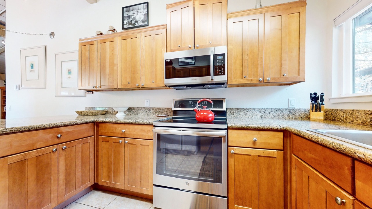Photo of Kitchen in Mammoth Lakes