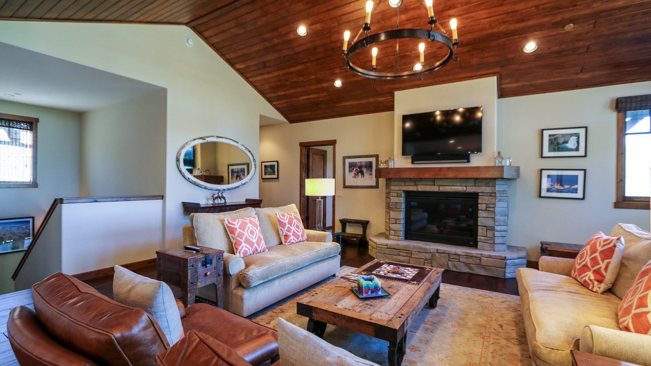 Photo of Livingroom in Mammoth Lakes