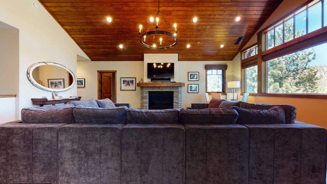 Photo of Bedroom in Mammoth Lakes