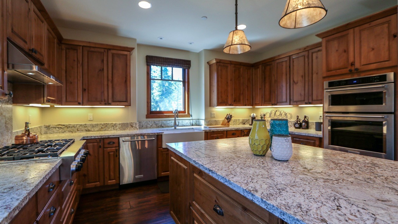 Photo of Kitchen in Mammoth Lakes