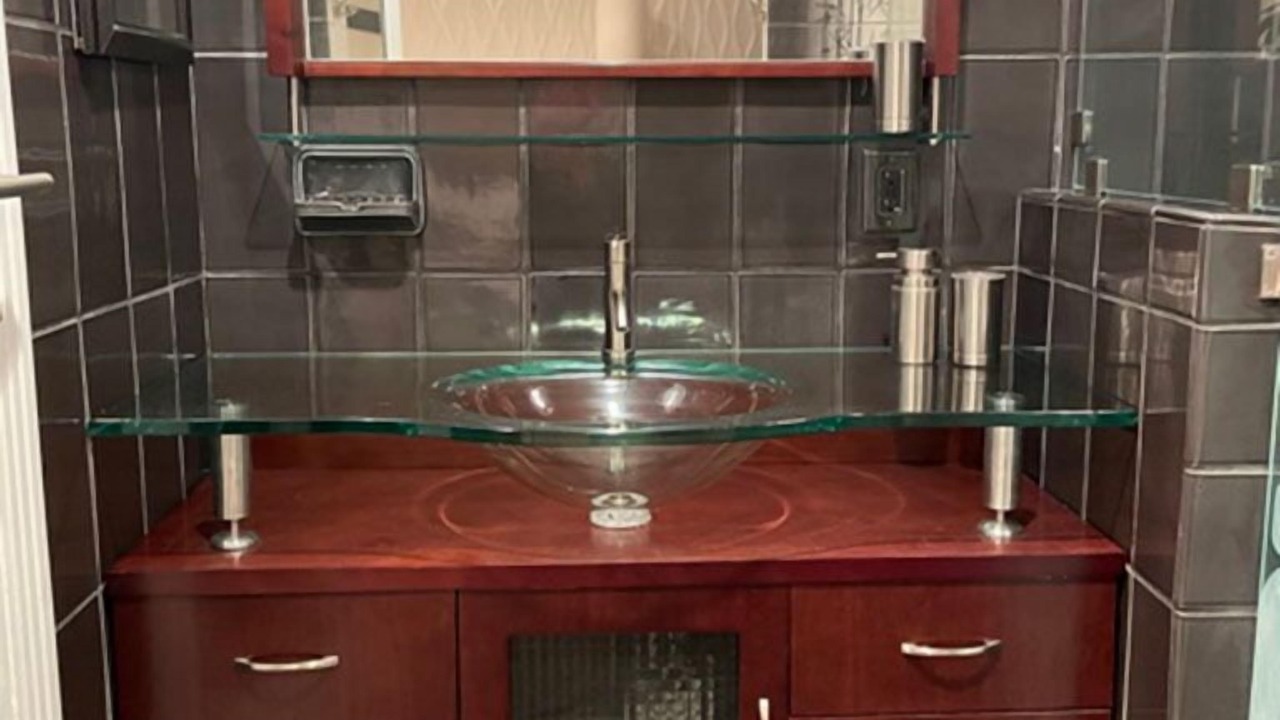 Photo of Bathroom in Belmont Shore