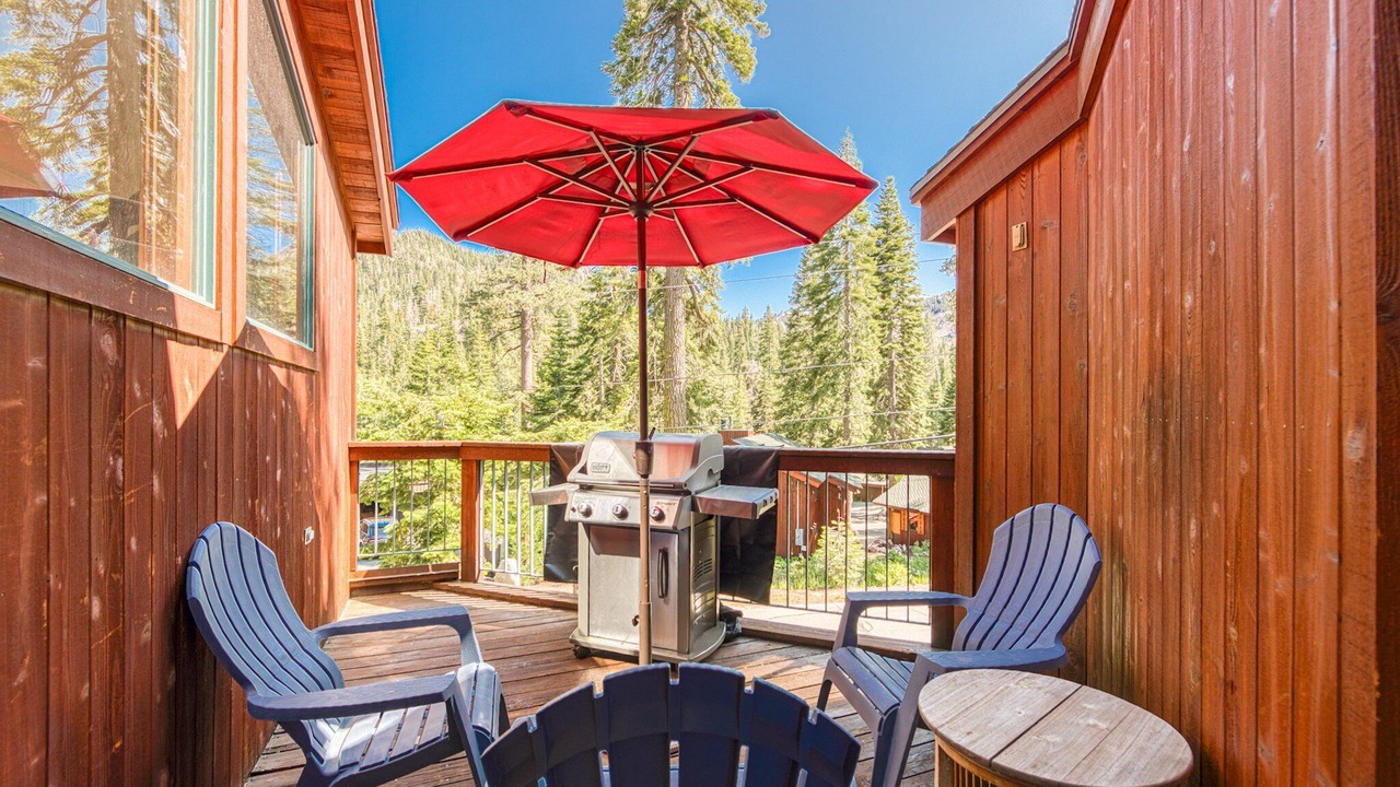 Photo of Patio Balcony in Alpine Meadows