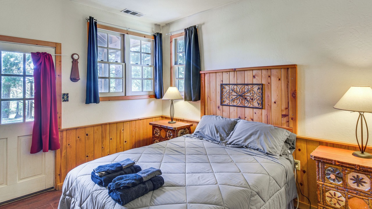 Photo of Bedroom in North Fork