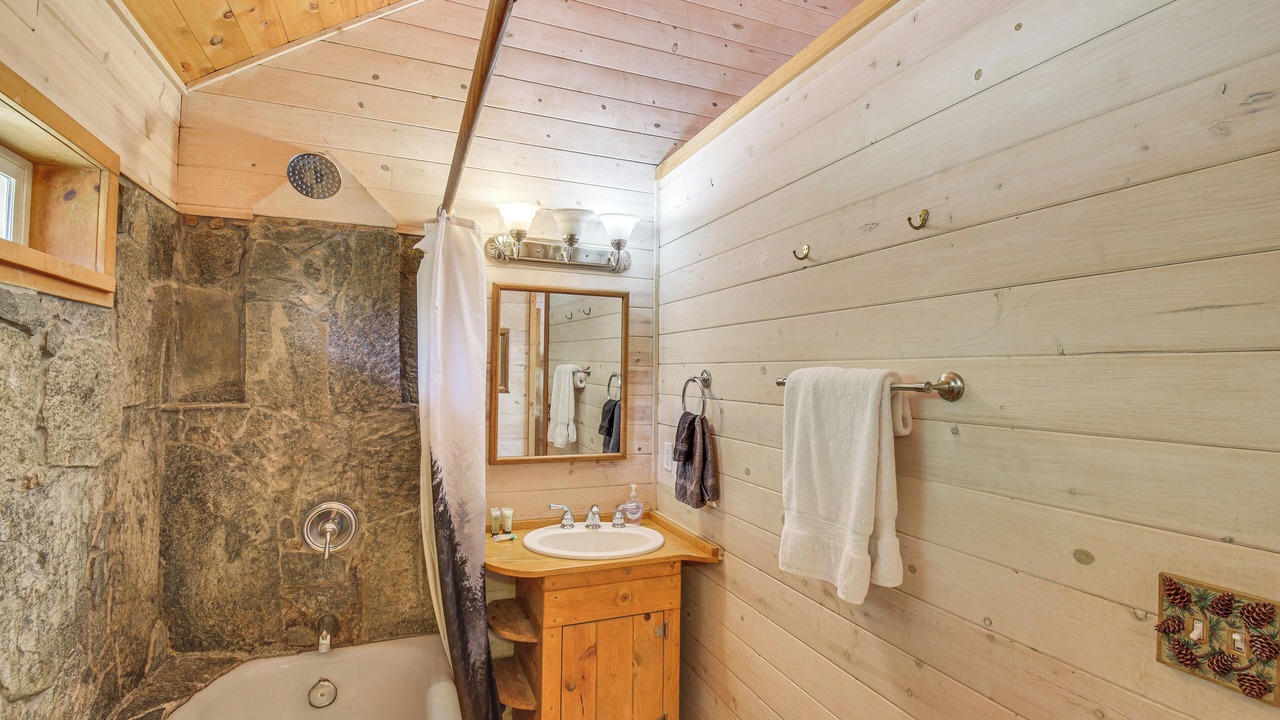 Photo of Bathroom in North Fork