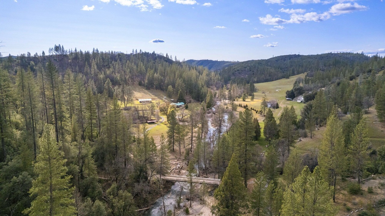 Photo of Outdoor in Coulterville