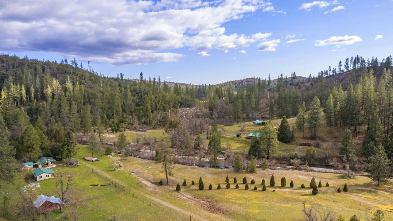 Photo of Outdoor in Coulterville