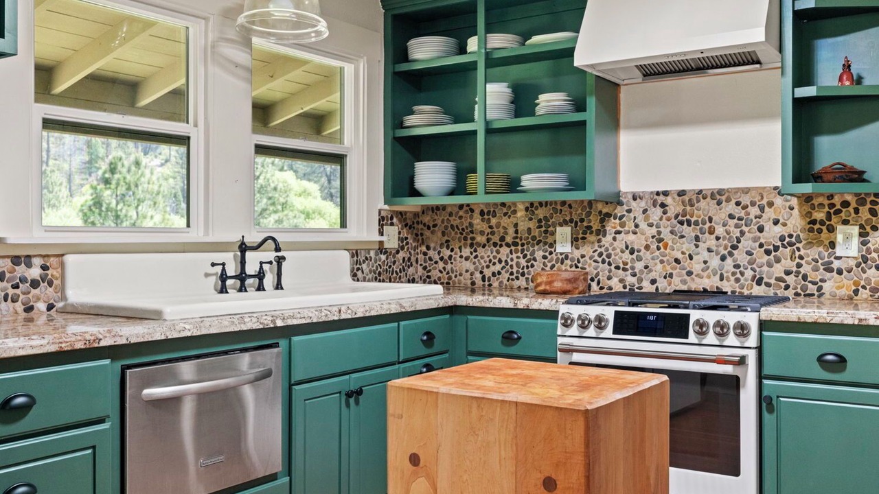 Photo of Kitchen in Coulterville