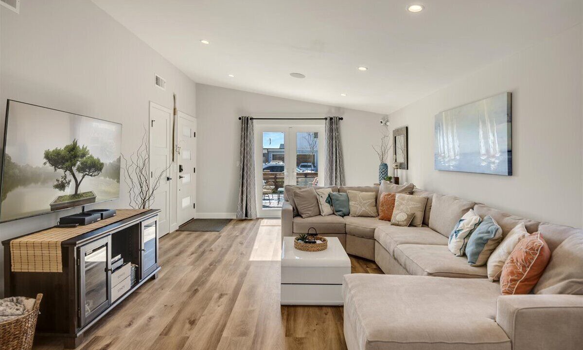 Photo of Livingroom in Westside Santa Cruz