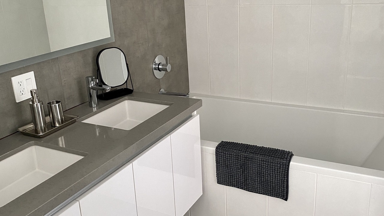 Photo of Bathroom in Melrose