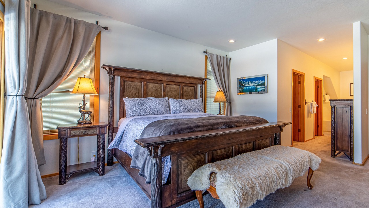 Photo of Bedroom in Mammoth Lakes