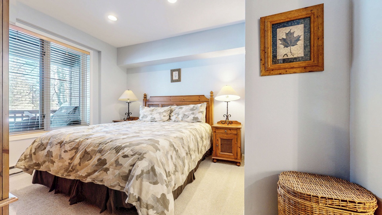 Photo of Bedroom in Mammoth Lakes