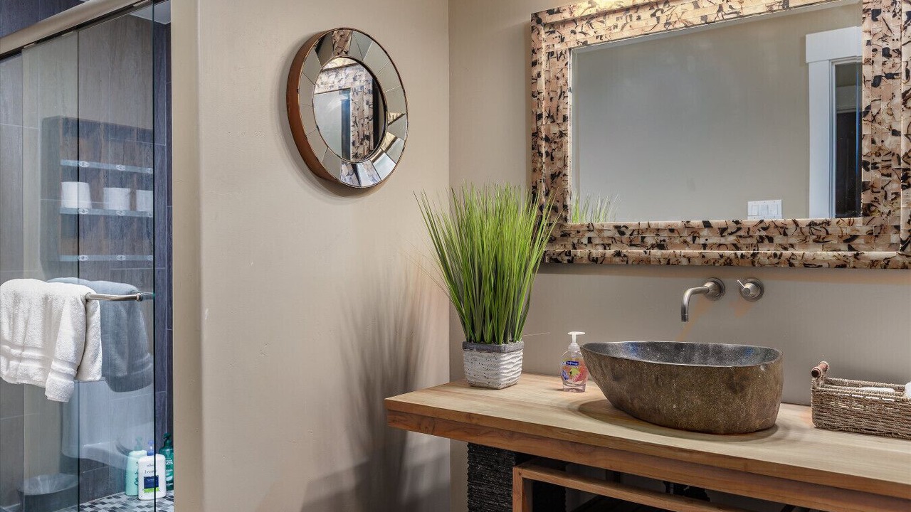 Photo of Bathroom in Templeton