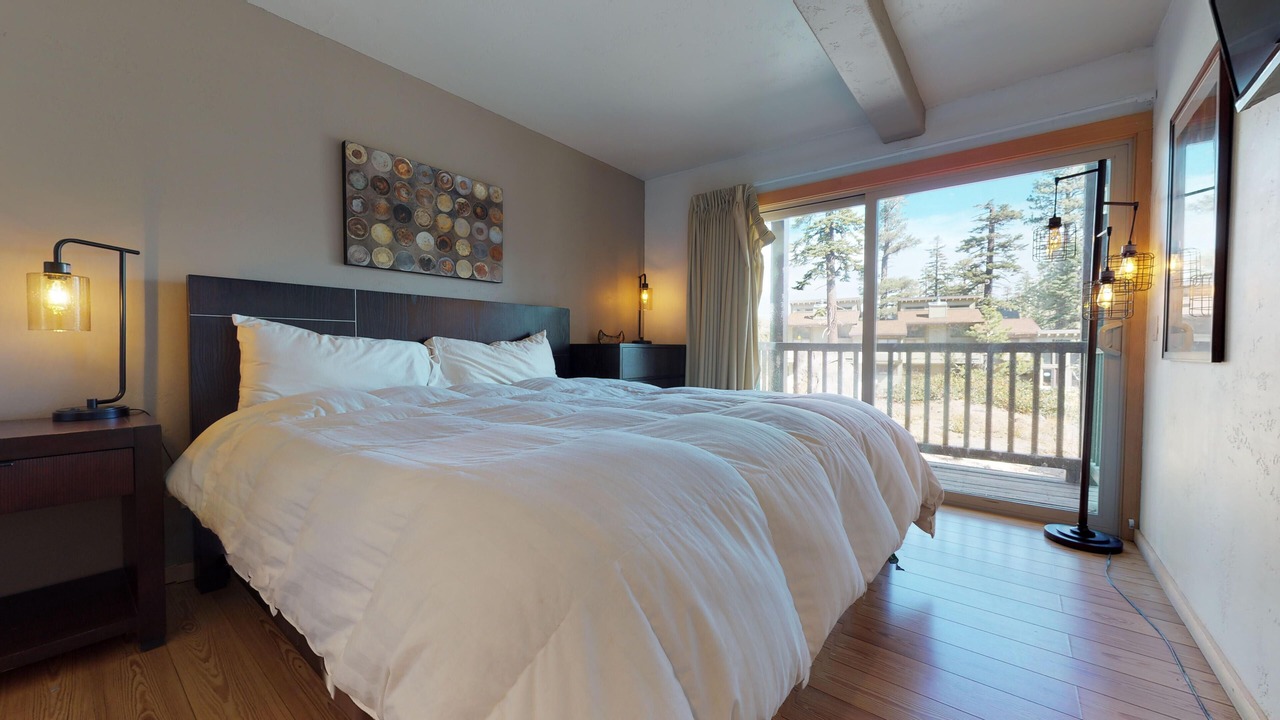 Photo of Bedroom in Mammoth Lakes