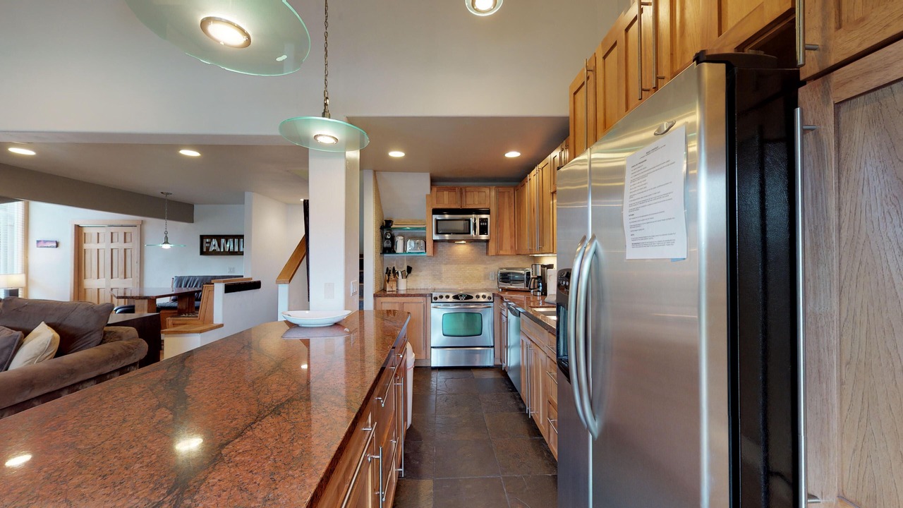 Photo of Kitchen in Mammoth Lakes