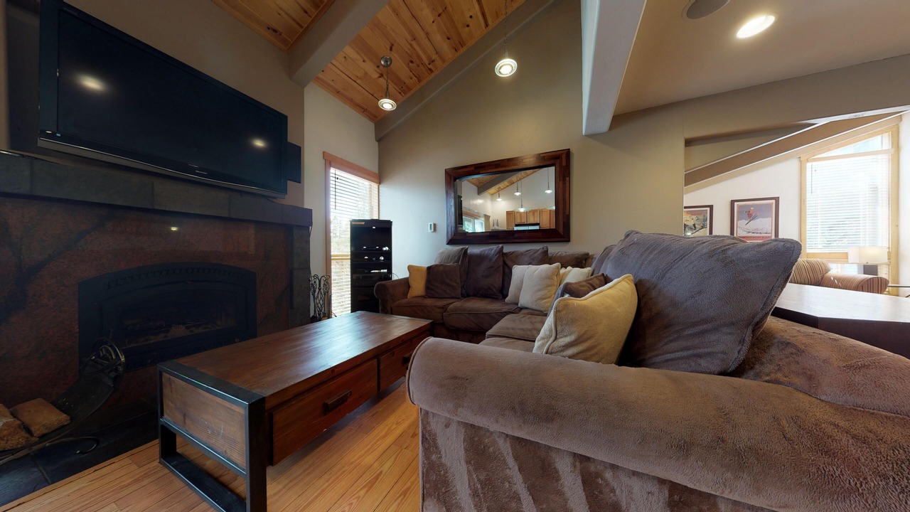 Photo of Livingroom in Mammoth Lakes