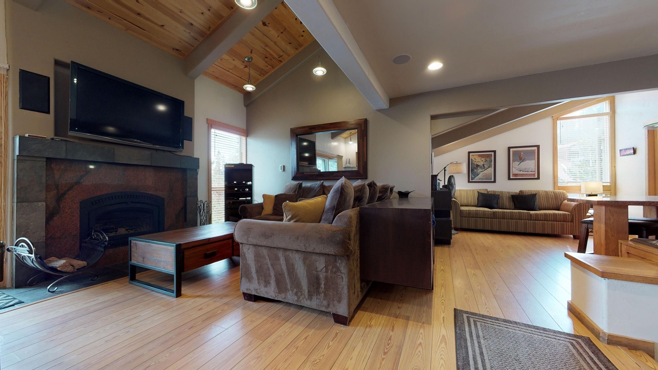 Photo of Livingroom in Mammoth Lakes