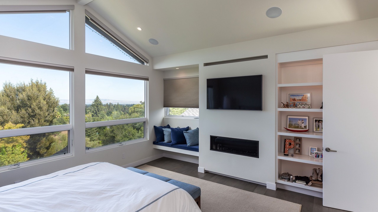 Photo of Bedroom in Los Altos Hills