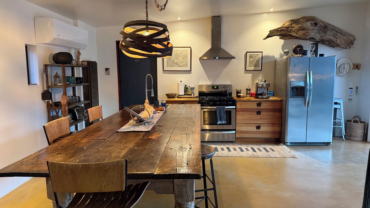 Photo of Kitchen in Lone Pine