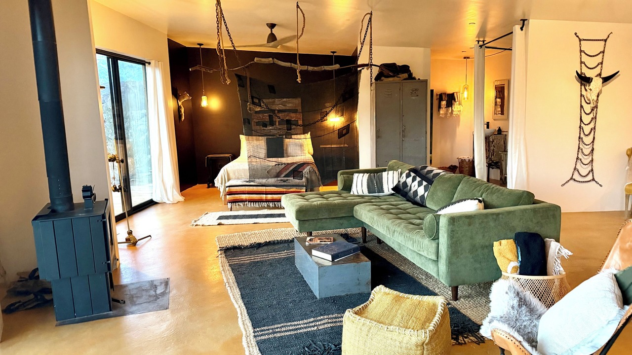 Photo of Livingroom in Lone Pine