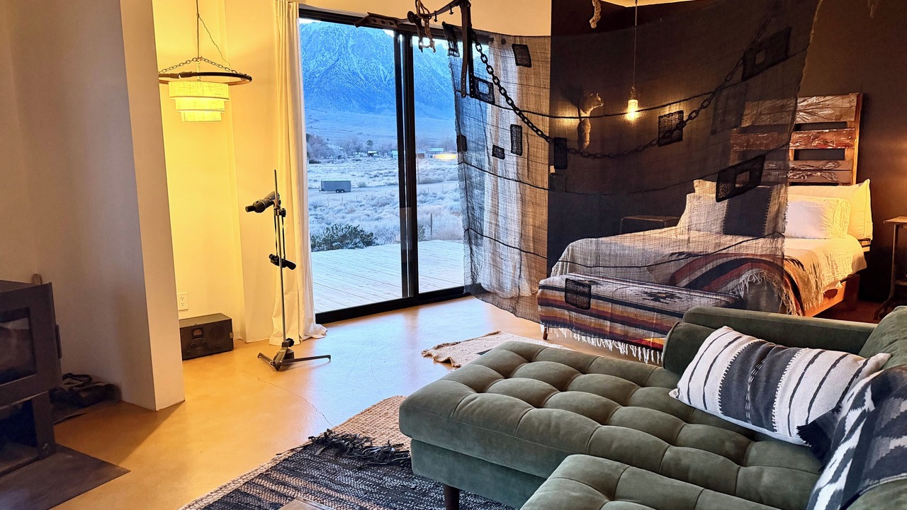 Photo of Bedroom in Lone Pine