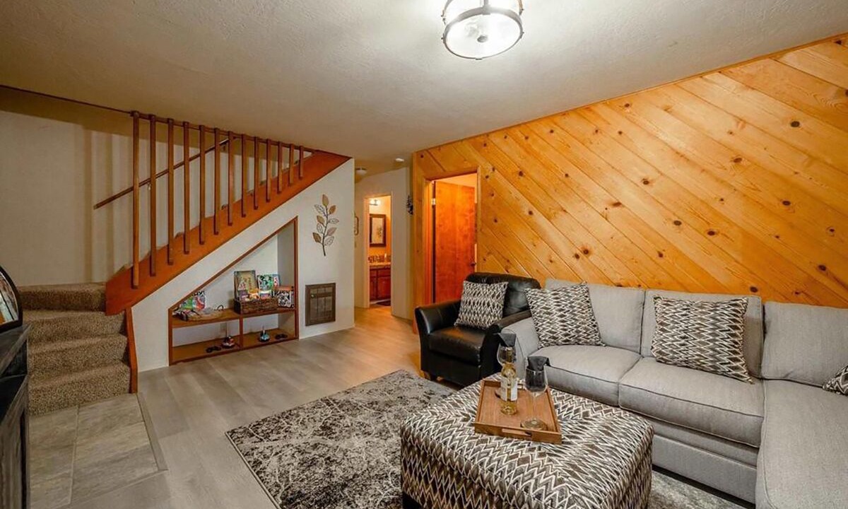 Photo of Livingroom in Mi-Wuk Village