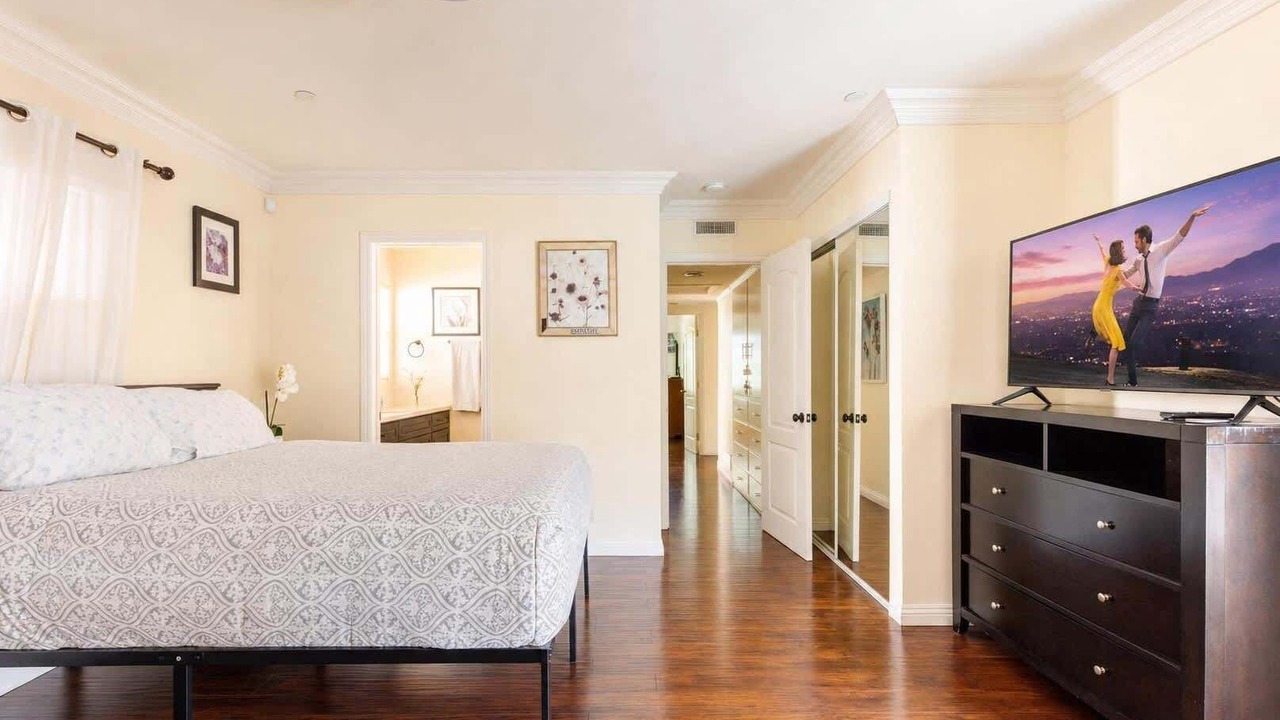 Photo of Bedroom in Anaheim Resort