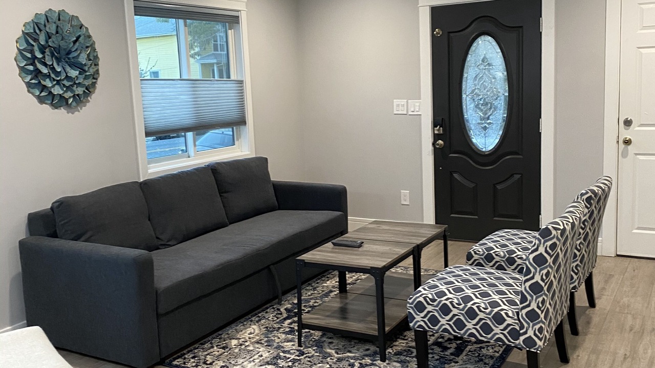 Photo of Livingroom in Northside