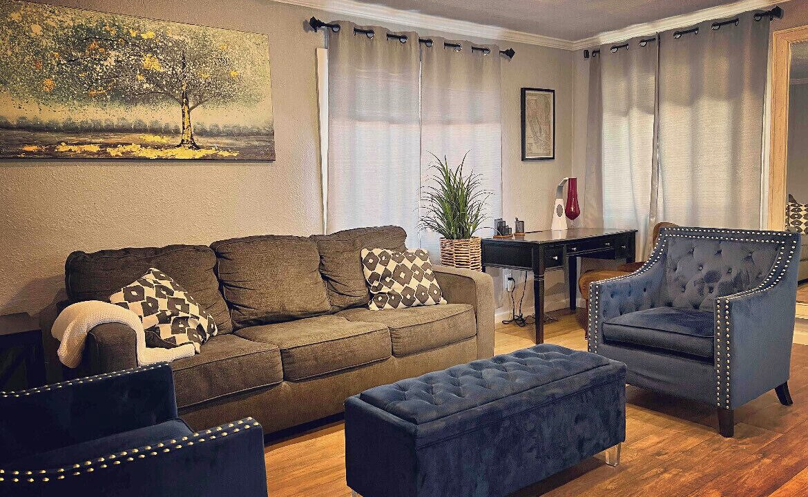 Photo of Bedroom in Oakland