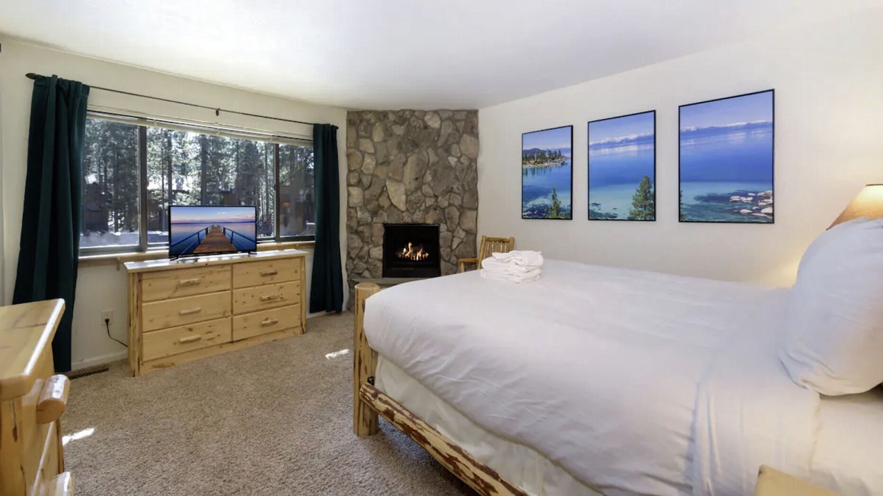 Photo of Livingroom in Zephyr Cove