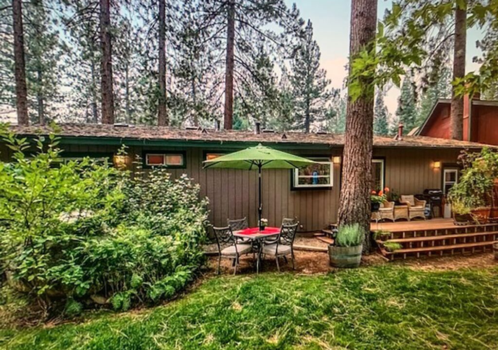 Photo of Outdoor in Pioneer Trail