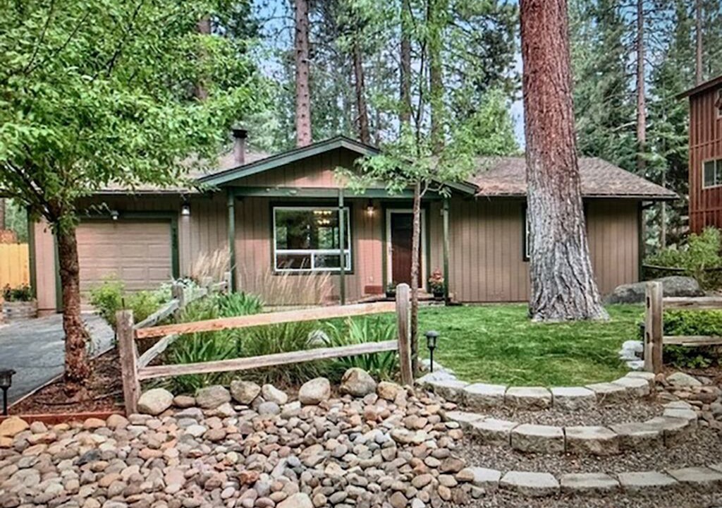 Photo of Outdoor in Pioneer Trail