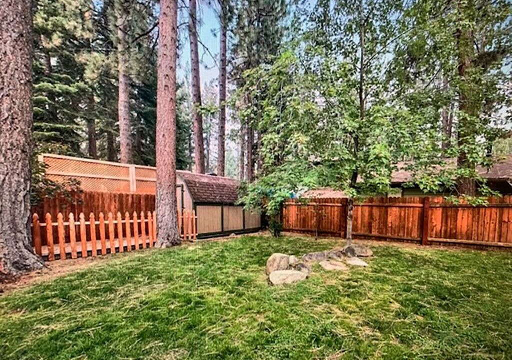 Photo of Outdoor in Pioneer Trail