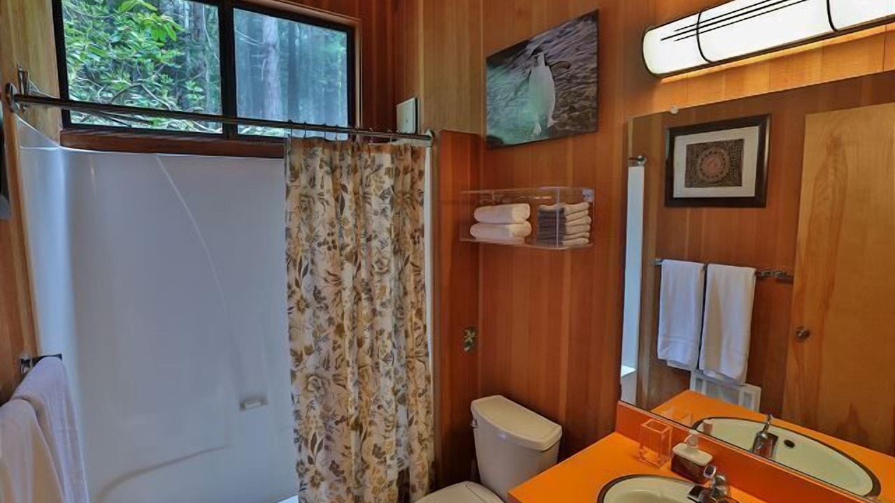 Photo of Bathroom in Sea Ranch