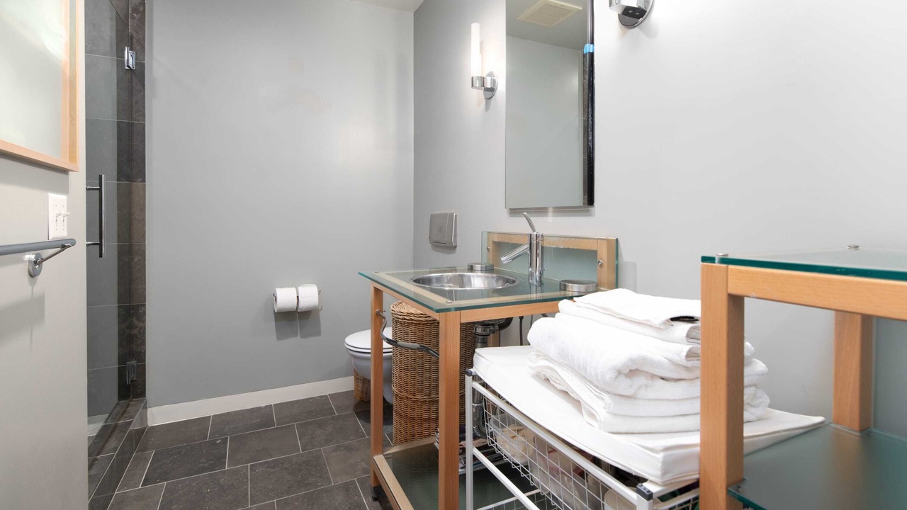 Photo of Bathroom in University Heights