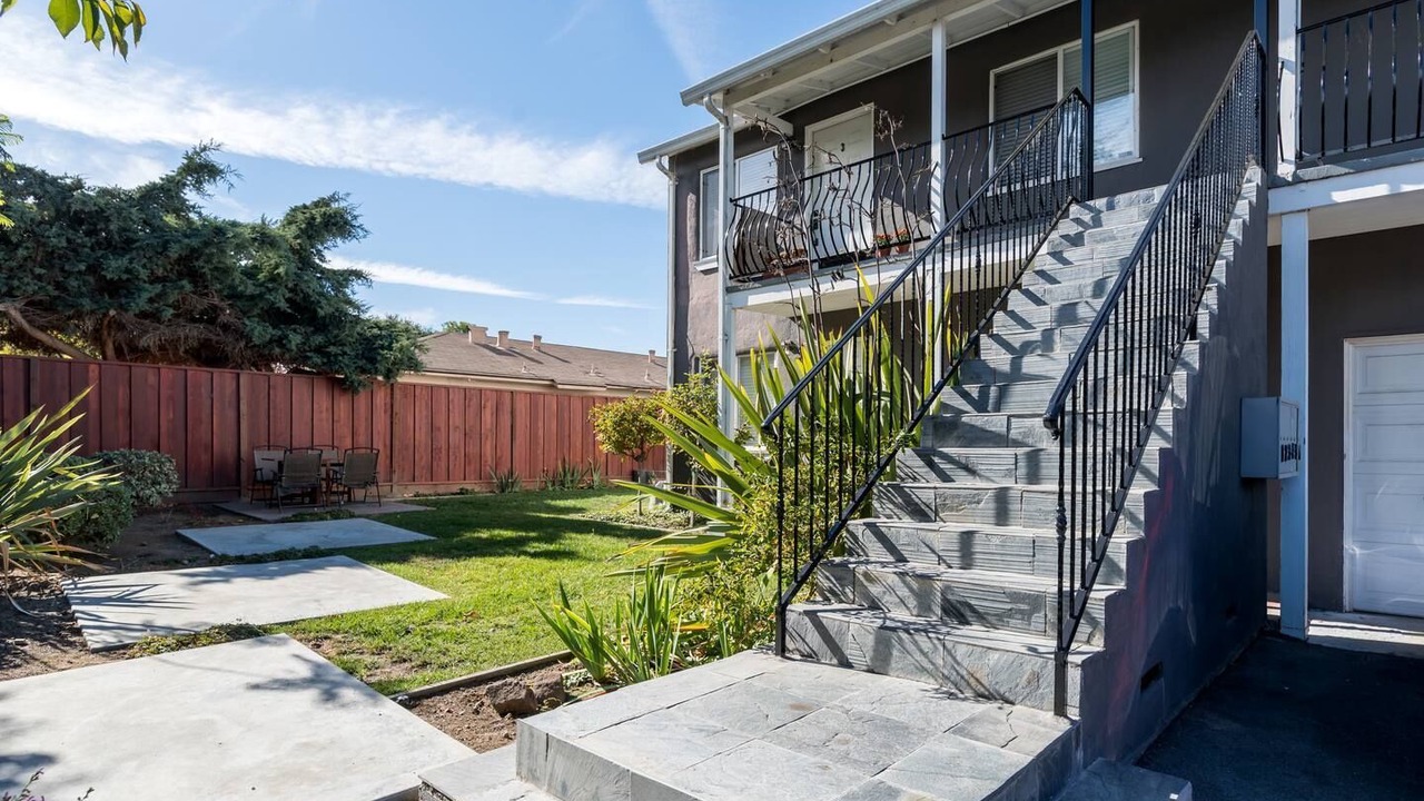 Photo of Outdoor in Shoreline West