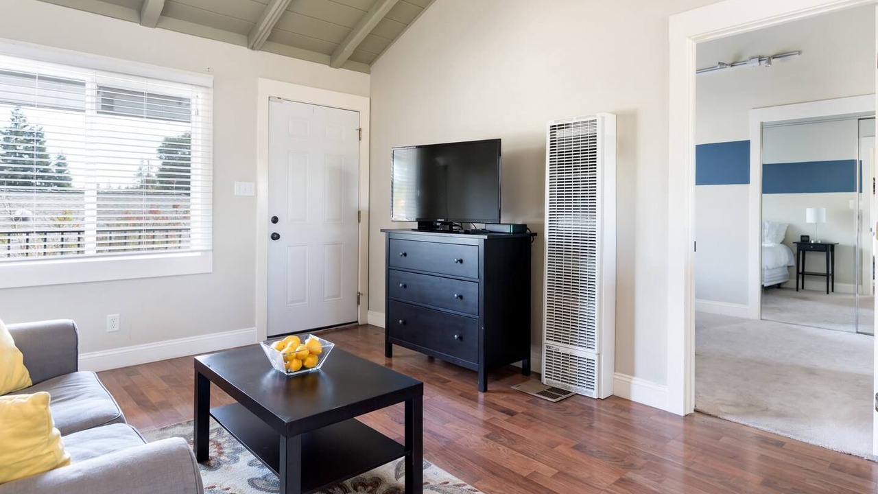 Photo of Livingroom in Shoreline West